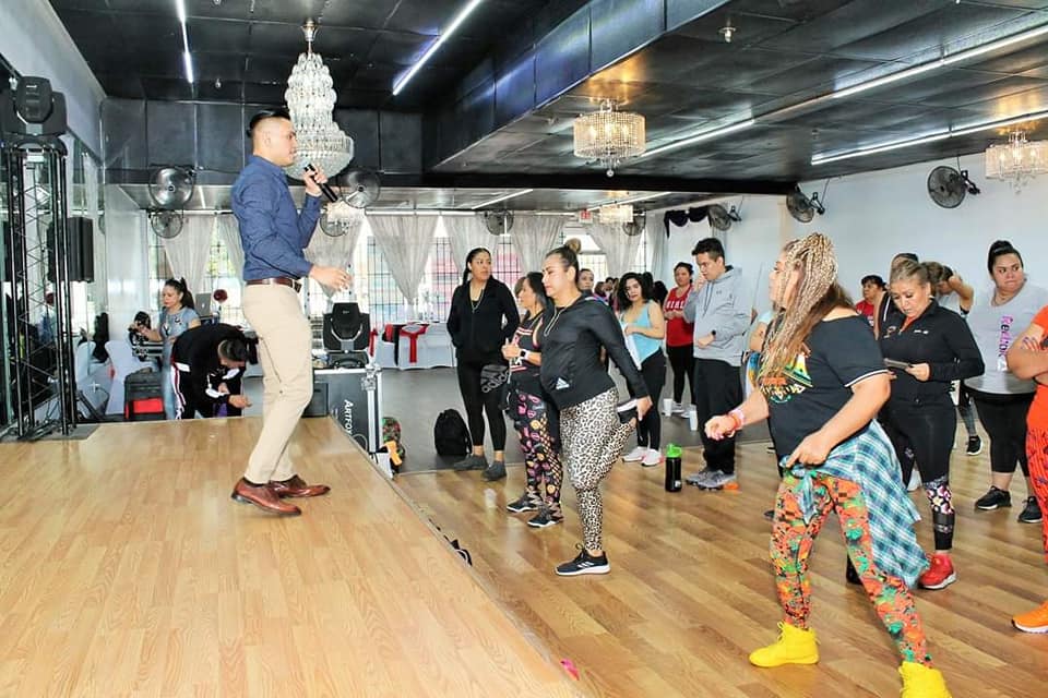 Zumba Ezcandalo Fitness